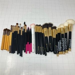 Sonia Kashuk | Makeup | Lot Of 34 Makeup Brushes Ecotools Sonia Kashuk | Makeup | Lot Of 34 Makeup Brushes Ecotools